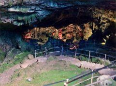 Легендарная пещера Зевса на Крите - 50 железных ступенек вниз